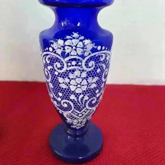 Gorgeous Vintage Cobalt Blue Glass Vases w/ Enamel Painted Lace Design set of 2 - Picture 2 of 7